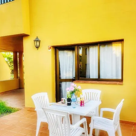 Paradise House קורלחו
